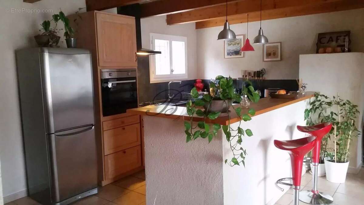 Maison à LA BASTIDE-DES-JOURDANS