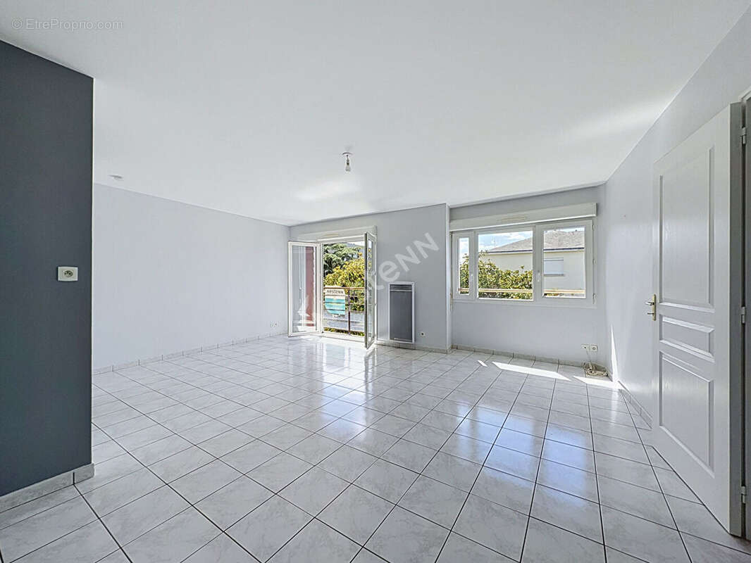 Appartement à REZE