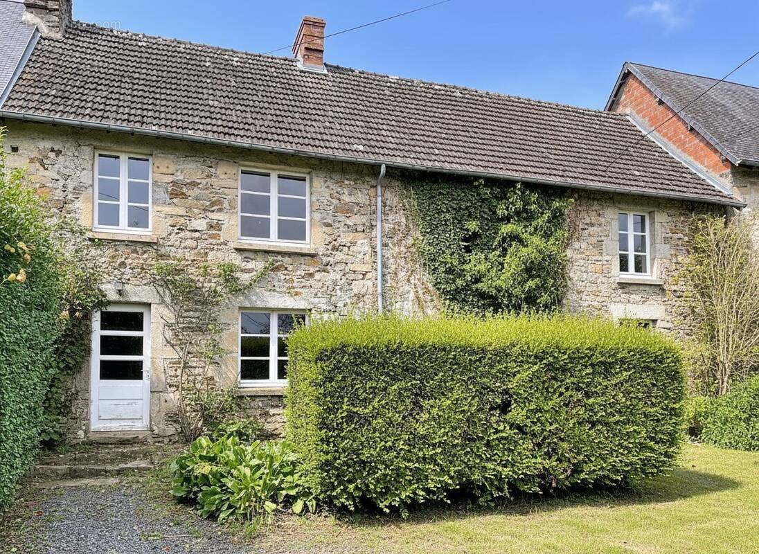 Maison à LE LOREY