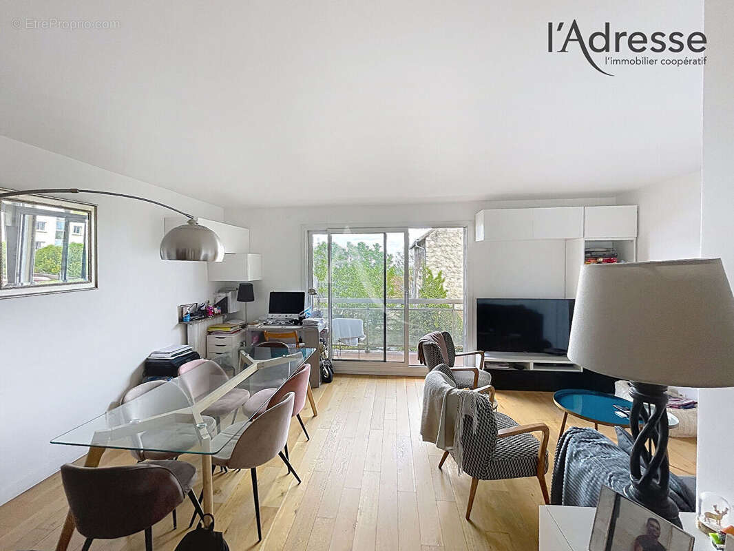 Appartement Suresnes 5 pièce(s) 89.02 m2 avec 2 balcons terrasse - photo 2