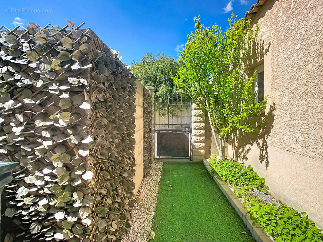 Maison Vitrolles 4 pièce(s) 78 m2 - photo 10