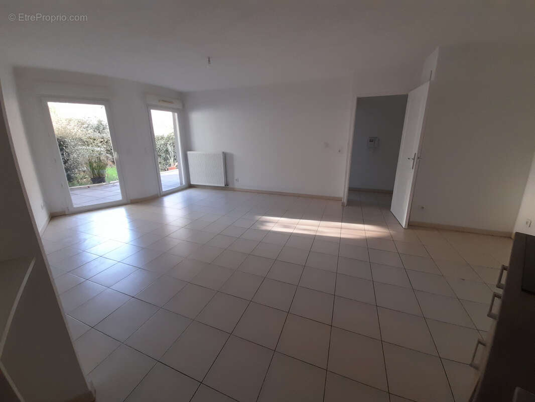 Appartement à PUGET-SUR-ARGENS