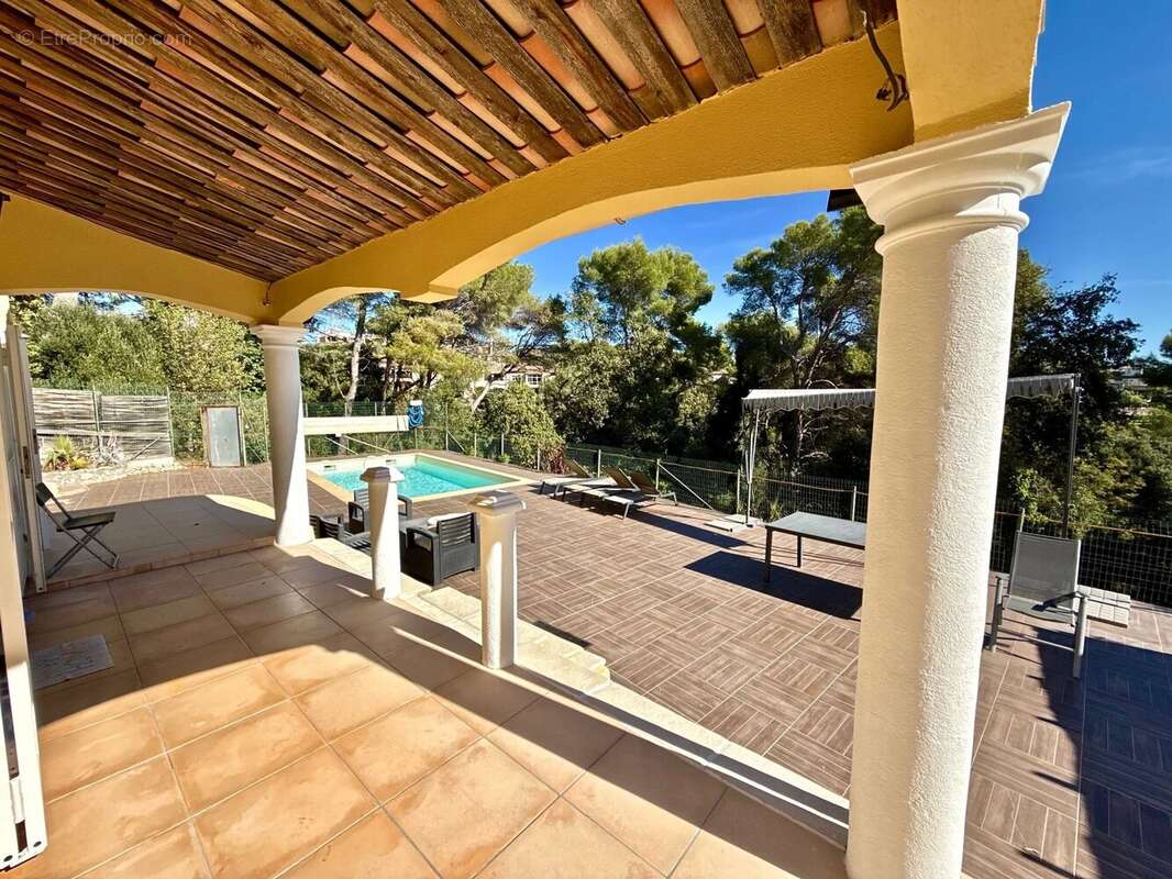 Maison à CAGNES-SUR-MER