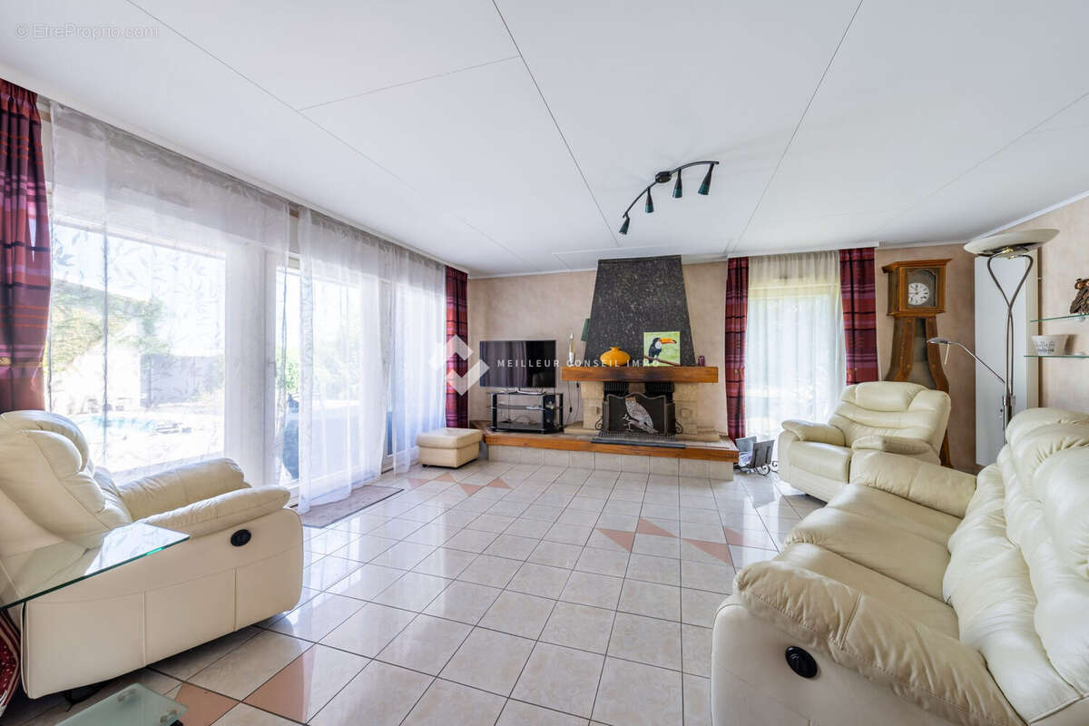 Maison à DAMMARIE-LES-LYS