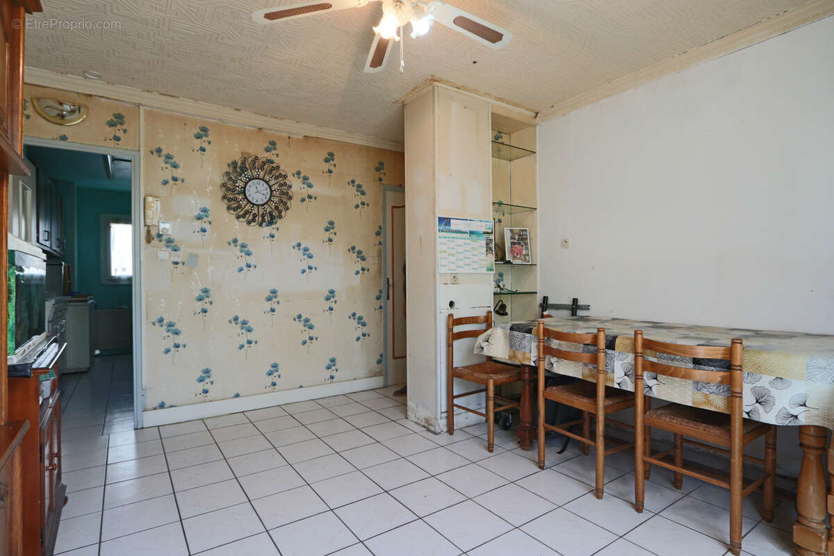 Appartement à CLICHY-SOUS-BOIS