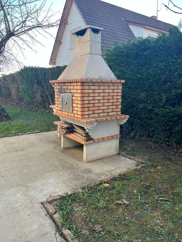 Maison à SAINT-MARTIN-BELLE-ROCHE