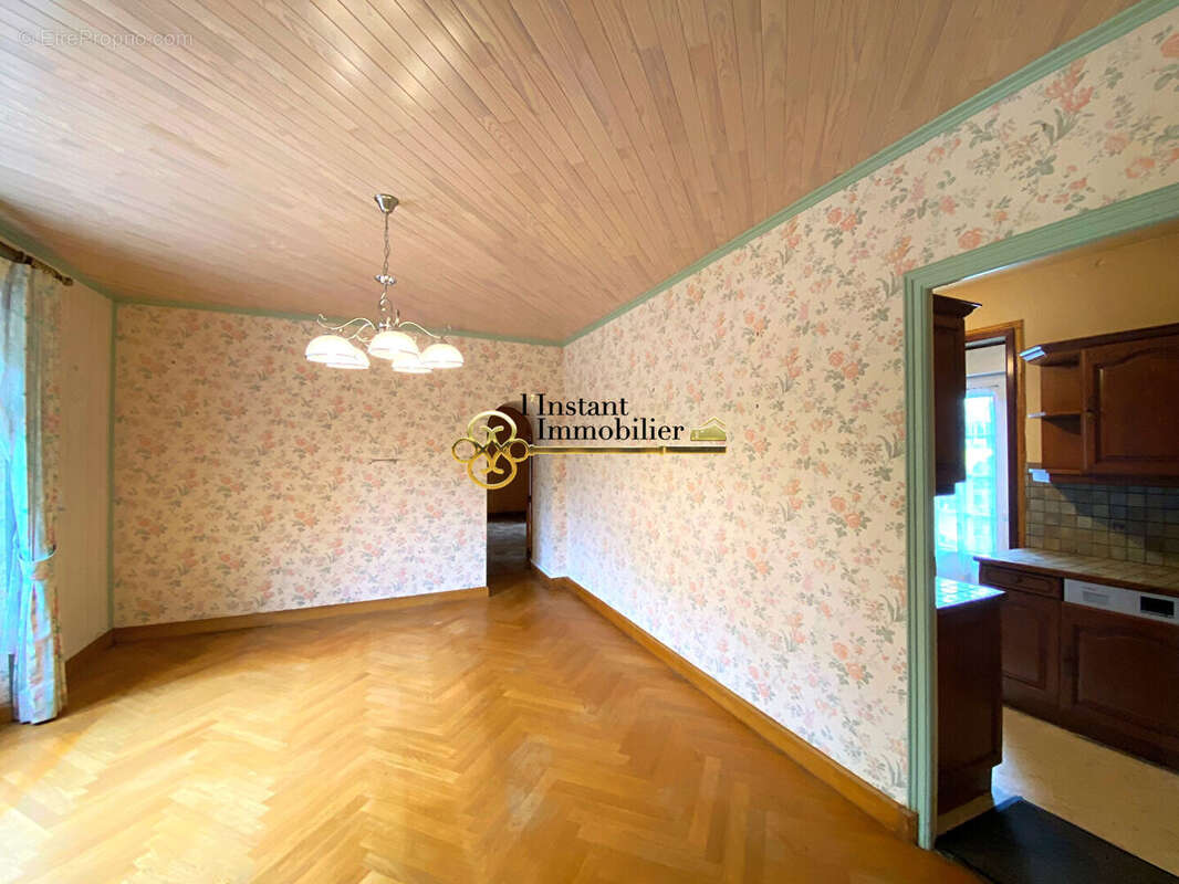 Maison  9 pièce(s) 215 m2 - photo 8