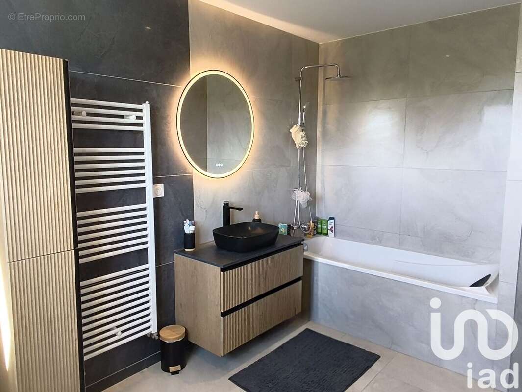 Photo 8 - Maison à FRENOUVILLE