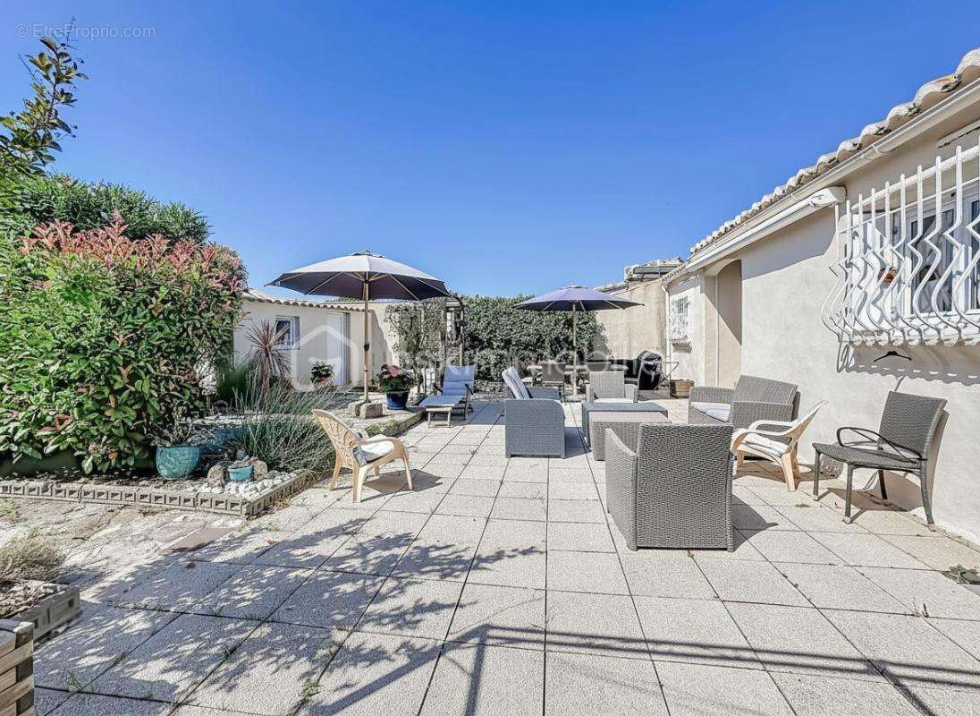 EXCLUSIVITÉ *** Villa T5 en Plain Pied, Sans vis à vis, sans travaux, Rive Droite à PALAVAS *** - photo 3