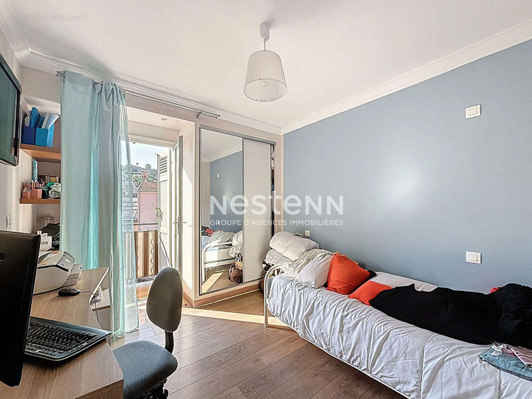 Appartement à VALLAURIS