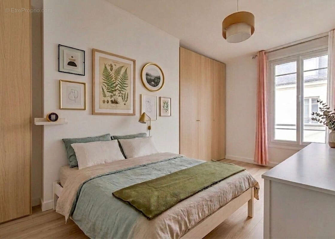 Appartement à LES LILAS