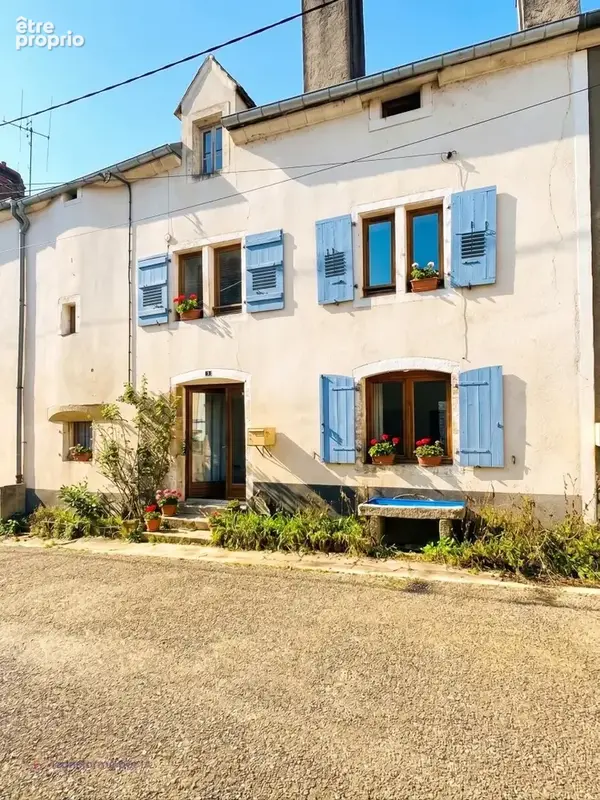 Maison à AMANCE