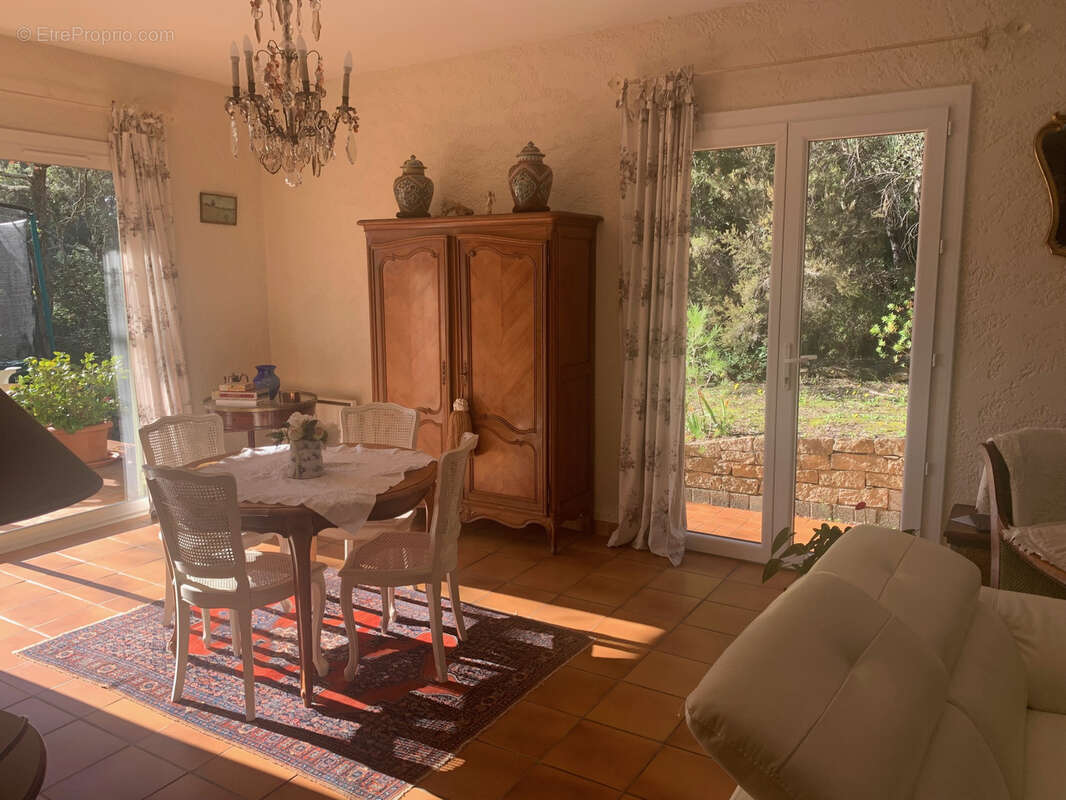 Maison à SIX-FOURS-LES-PLAGES