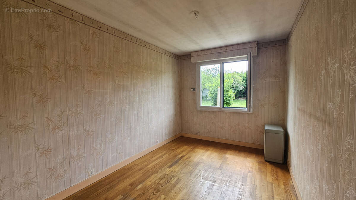 Maison à NOYAL-CHATILLON-SUR-SEICHE