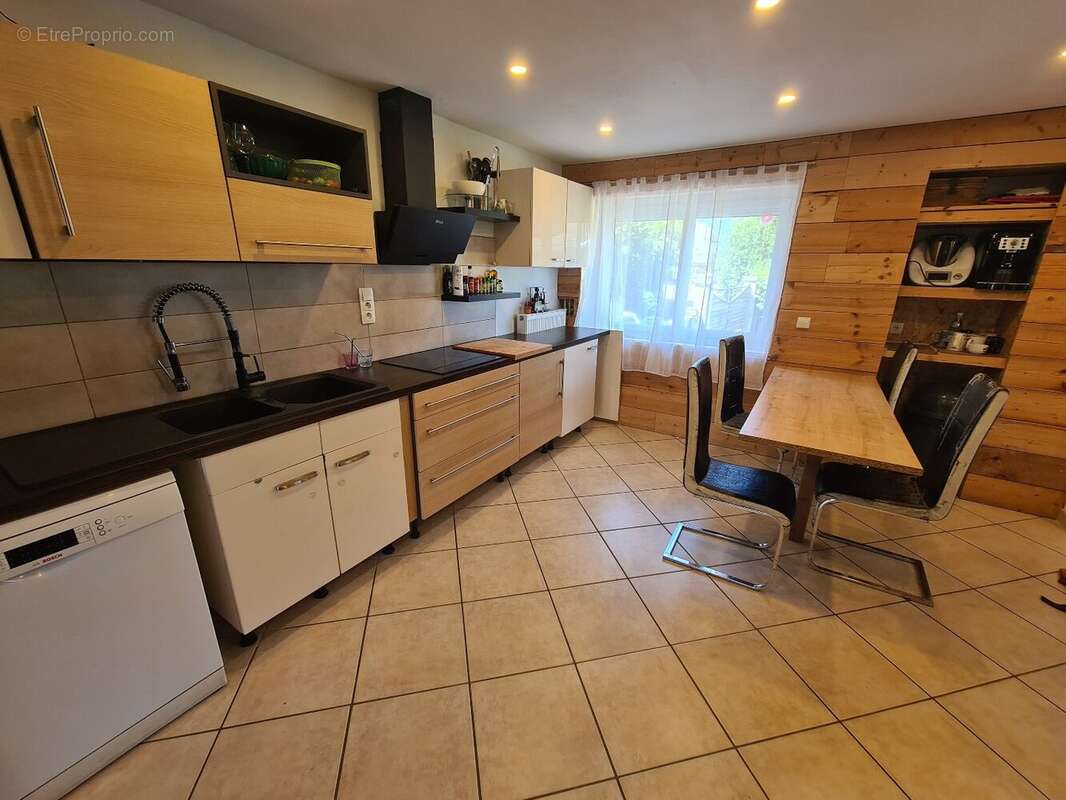 Maison 83 m² à Notre-Dame-Des-Millieres  - photo 2