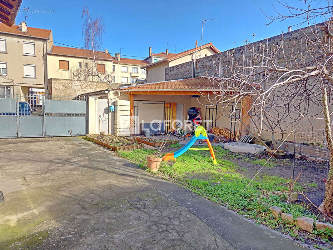 Maison à SAINT-ETIENNE