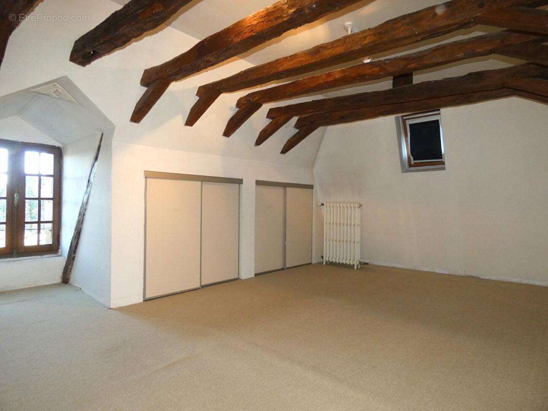Maison à HAUTEFORT