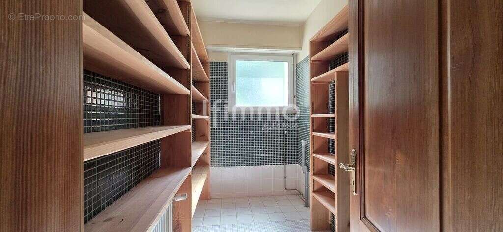 Maison familiale 190 m² – 13,63 ares constructibles – Triple gar - photo 10