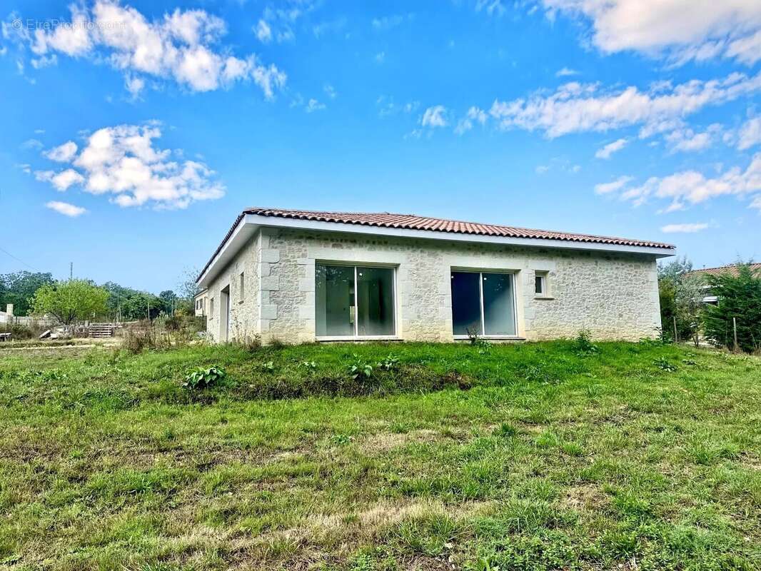 Environnement Campagne - Maison de Plain-Pied - photo 2