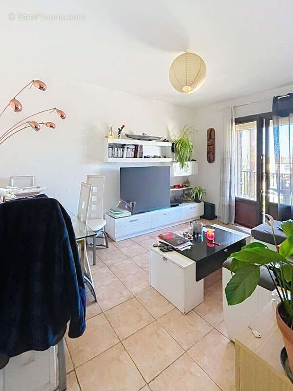 Appartement à PORT-DE-BOUC