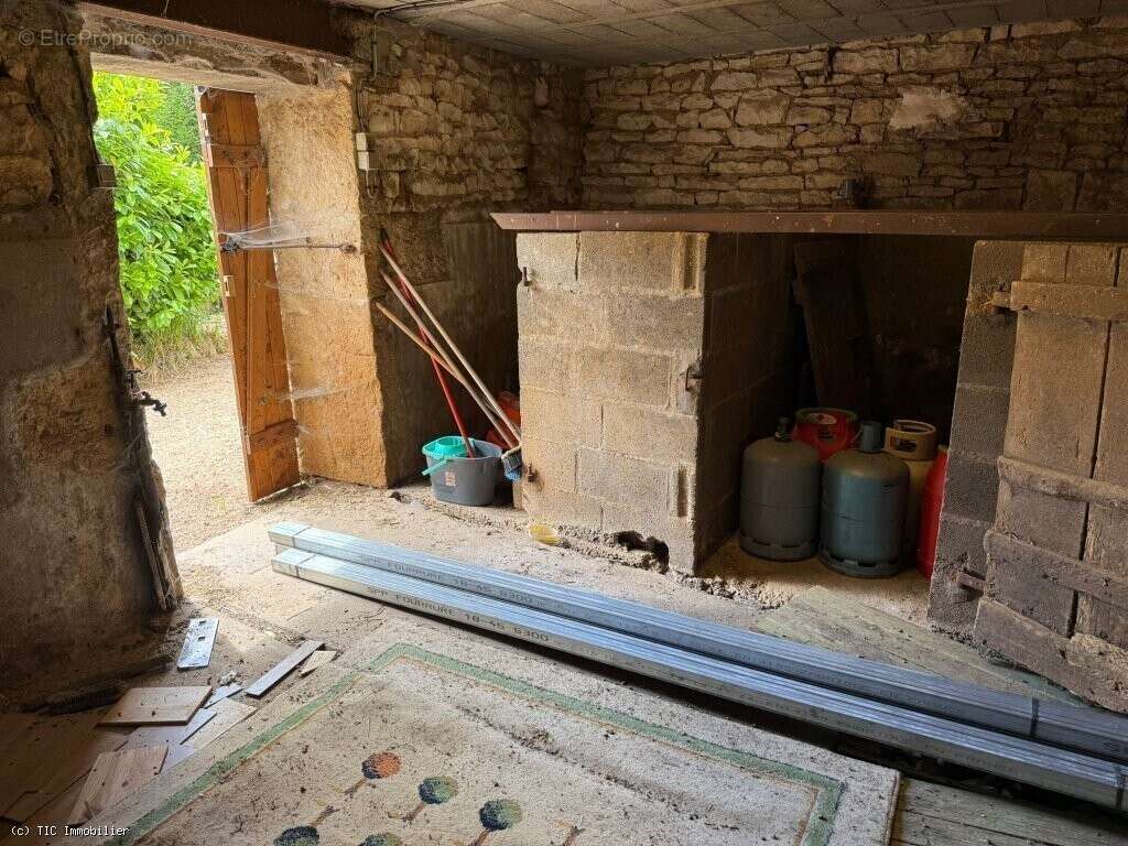 Maison à RUFFEC