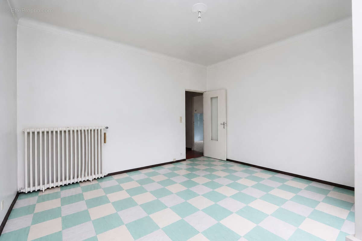 Appartement à TENDE