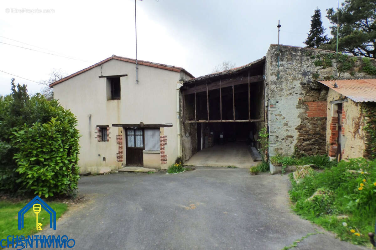 Maison à LA CHATAIGNERAIE