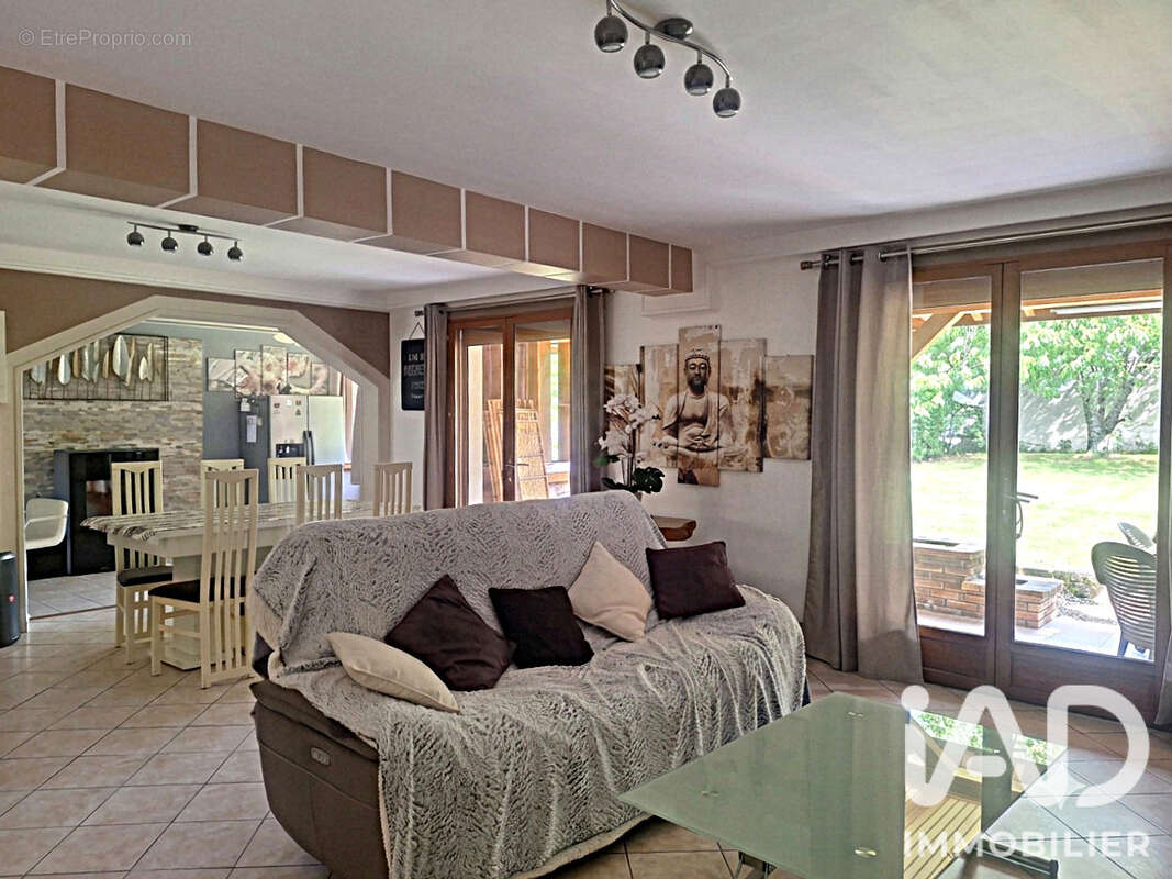 Photo 7 - Maison à SAINT-CYR-SUR-MORIN
