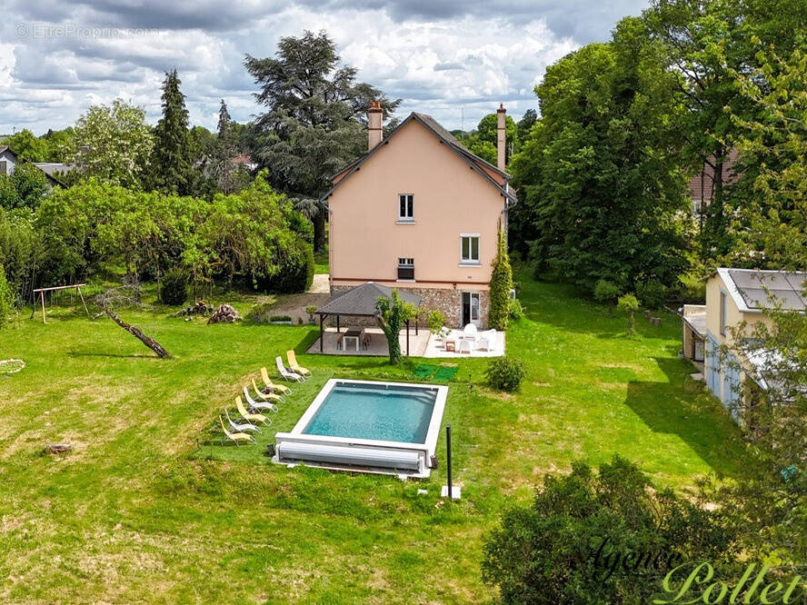Maison à AUBIGNY-SUR-NERE