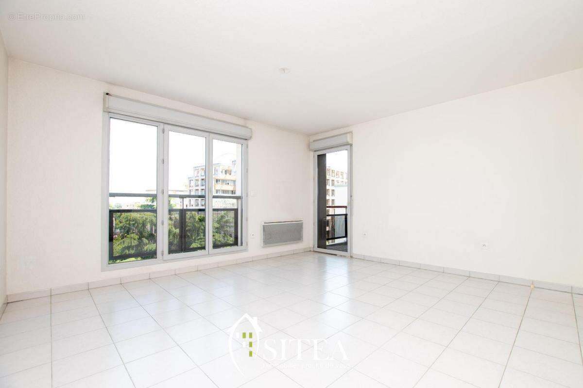 Appartement à COLOMIERS