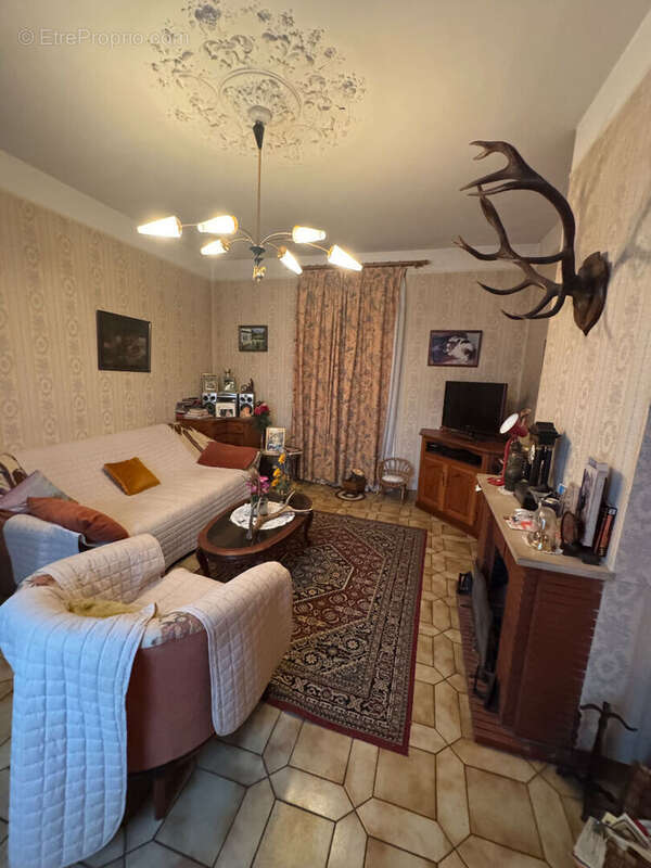 Maison à SAINTE-GAUBURGE-SAINTE-COLOMBE