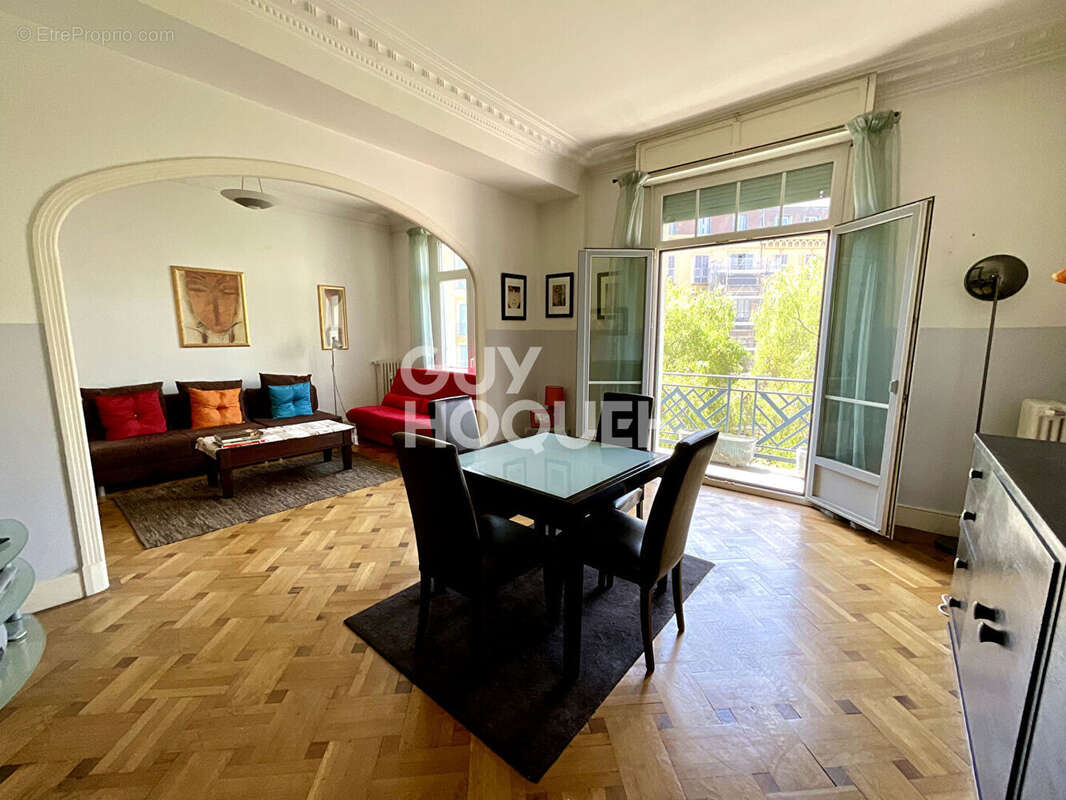 Nice musiciens / superbe 3p traversant de 87,60 m² avec 3 balcons / immeuble art déco - photo 2