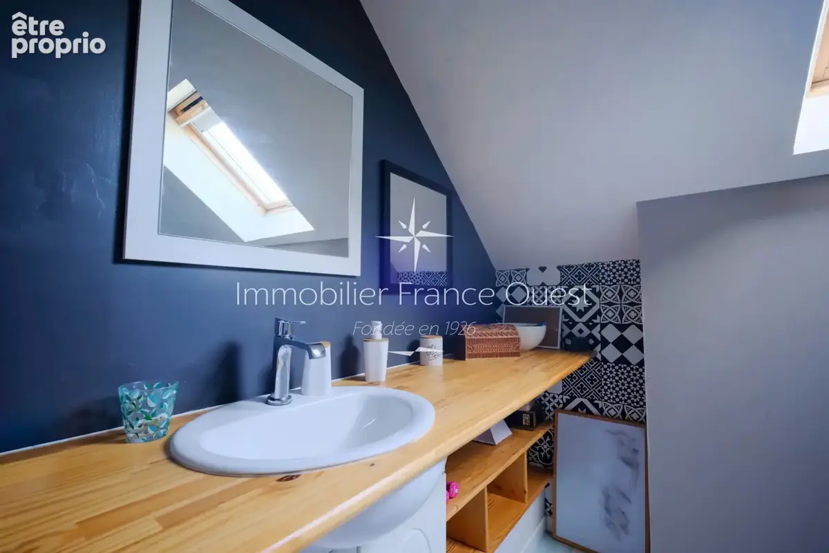 Propriété de caractère avec piscine, étang et dépendances - photo 17