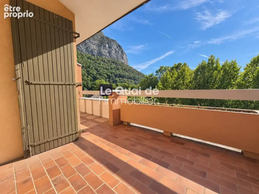 Appartement à SAINT-EGREVE