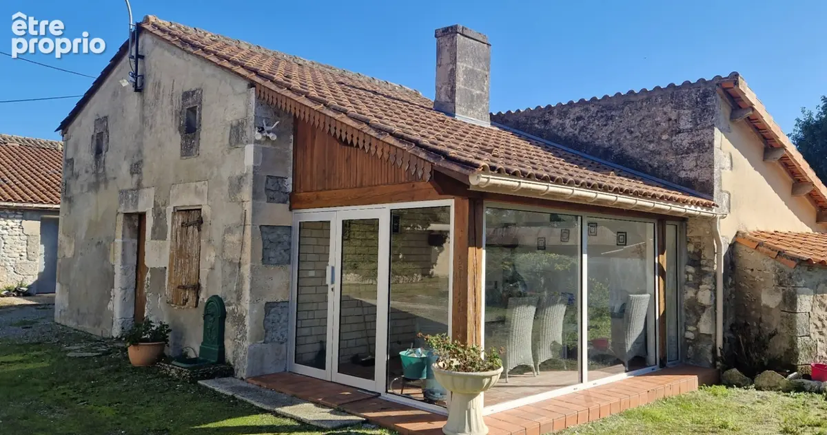 Grande maison à vendre 5 pièces FOUQUEBRUNE (16) + dépendances sur terrain d'env 6800 m2 - photo 10