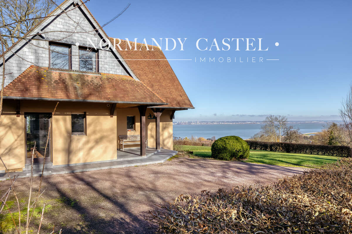 Maison à CRICQUEBOEUF