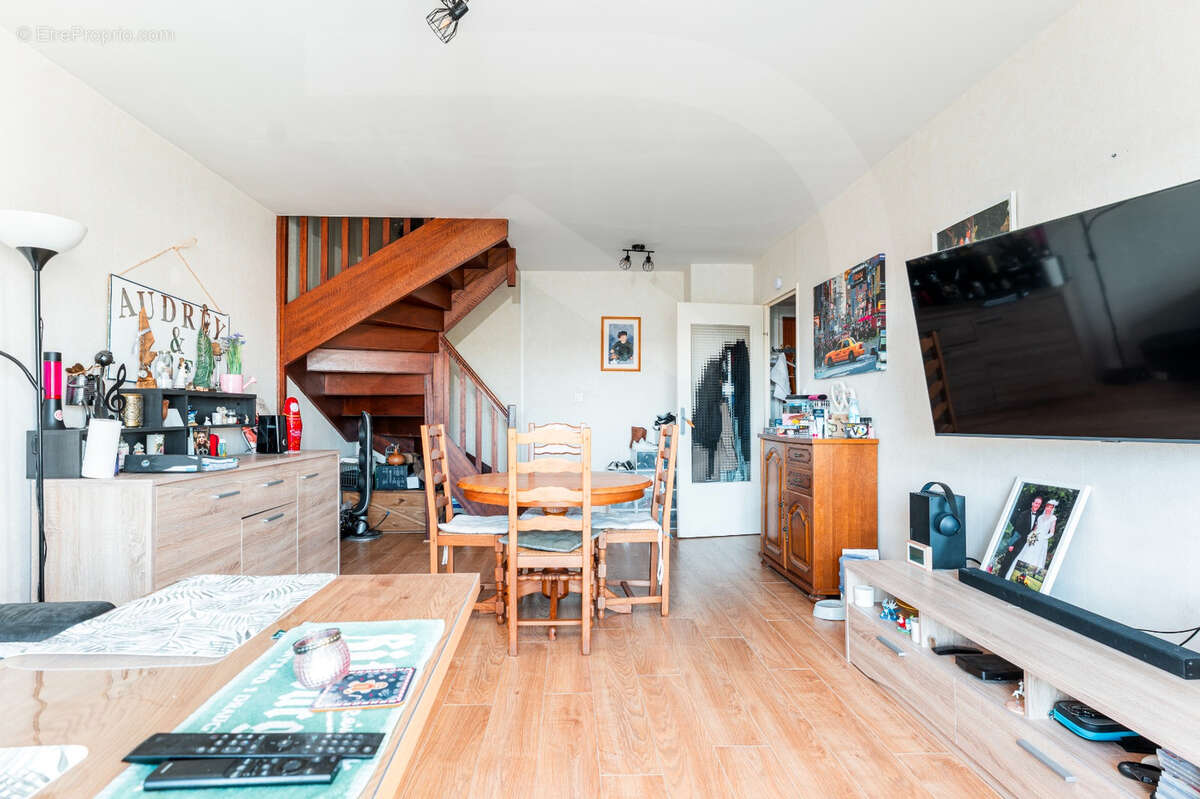 Appartement Duplex 68 m² - 2 chambres - Ascenseur - parking -Sanvic Vornier - Le Havre - photo 2