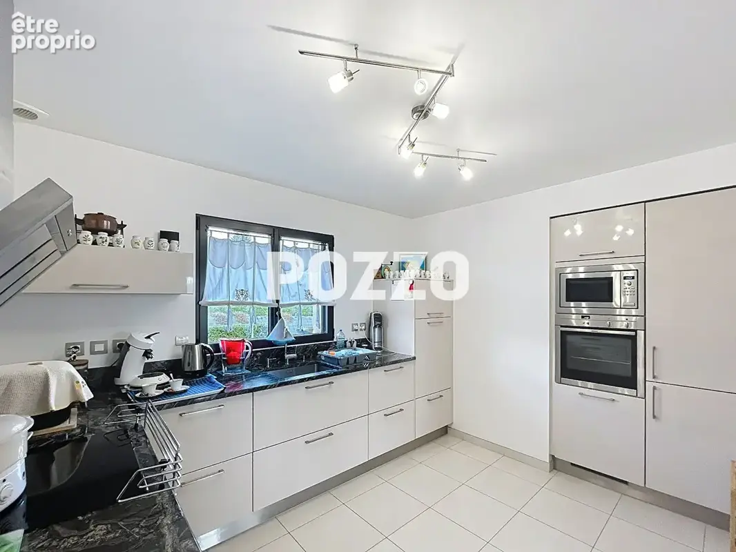 A vendre. maison de plain-pied de 2014  a pont farcy . classe dpe: a ! - photo 3
