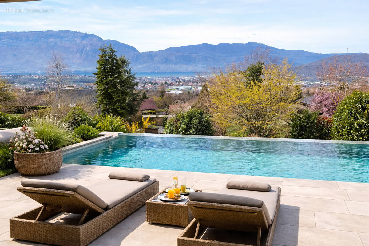 Terrain à PUGNY-CHATENOD