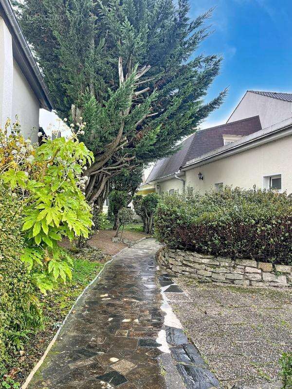 Maison à LE BLANC-MESNIL