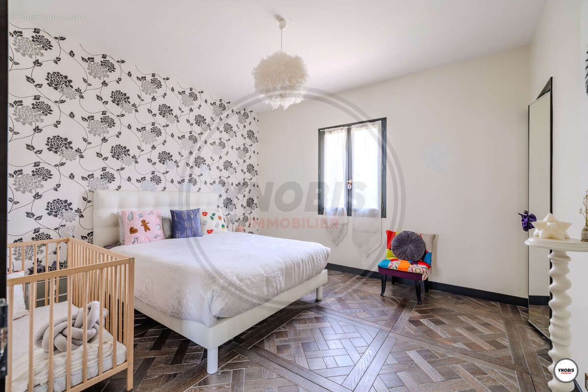 Maison à VERNEUIL-SUR-SEINE