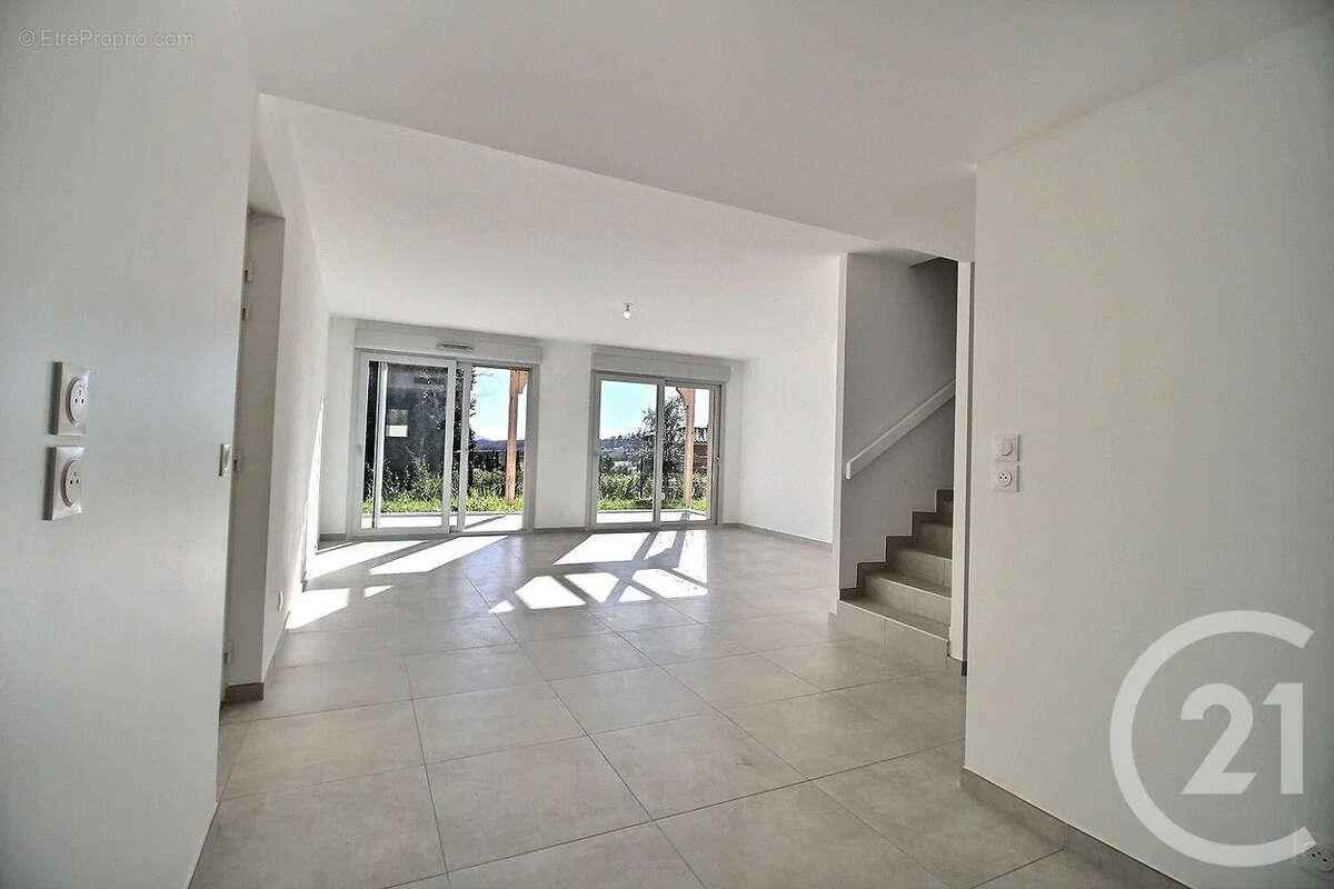 Maison à OPIO