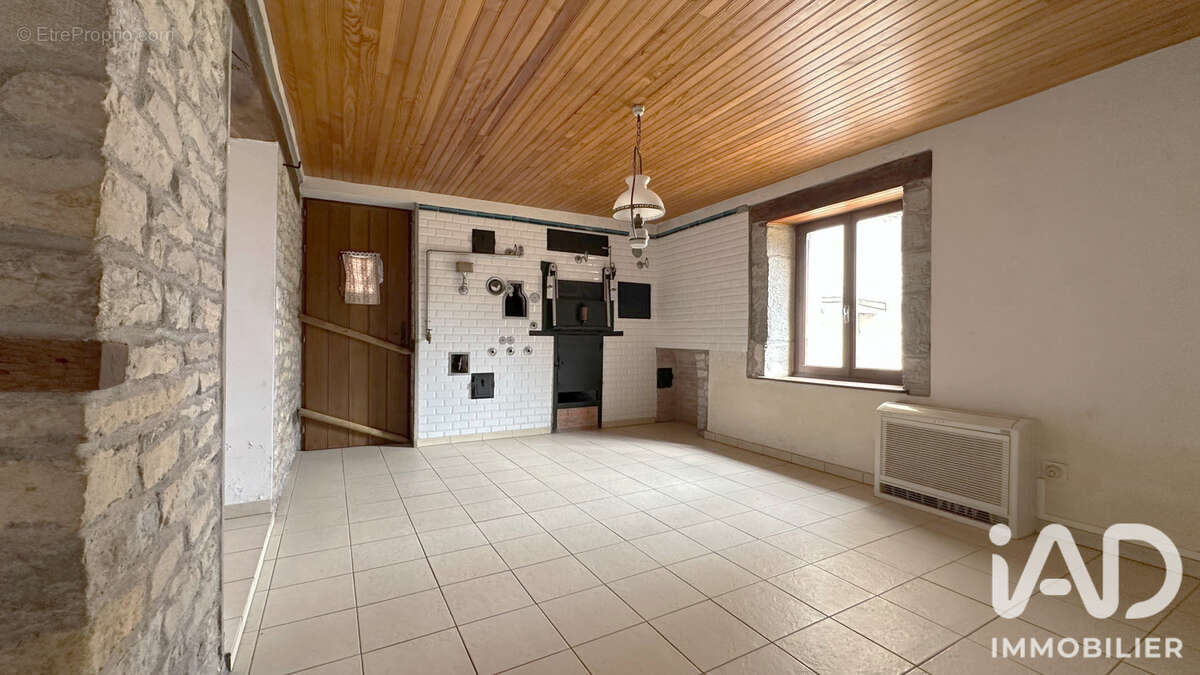 Maison 163 m² à Cendrey  - photo 4