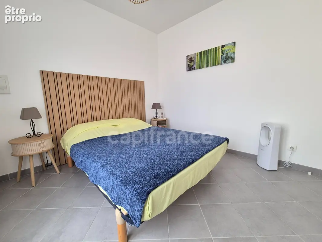 Maison à vendre 4 pièces SAINT GEORGES DE DIDONNE (17) - Terrasses -garage - photo 17