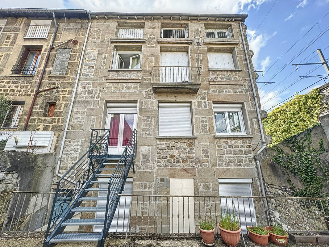 Appartement à SAINT-ETIENNE