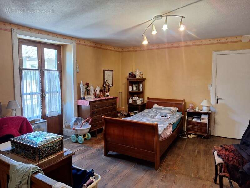 Maison à PLEAUX