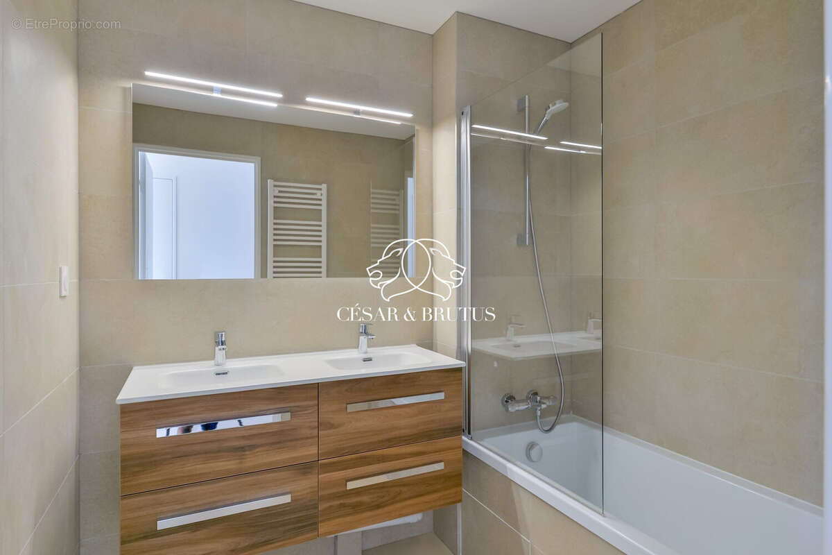 Appartement à LYON-7E
