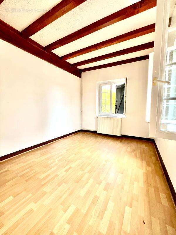 Maison à MONTPEYROUX