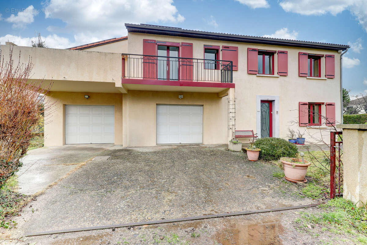 Maison à BEAUMONT
