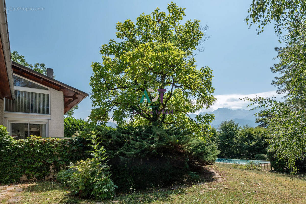 Maison à SAINT-ISMIER